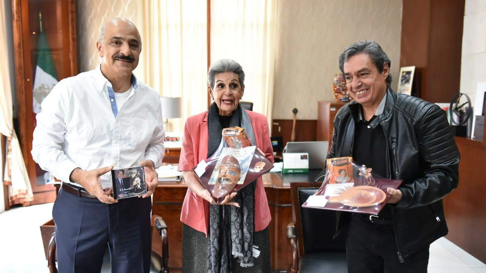 Familiares de Agustín Lara y Ricardo Ahue